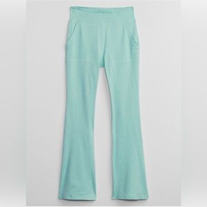 NWT - GapFit Kids Brushed Jersey Flare Leggings - L